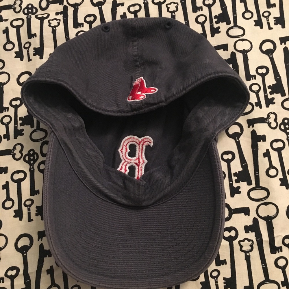 Boston Redsocks ballcap. 156 - Picture 2 of 3